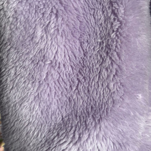 Forever 21 cropped hoodie. - Picture 3 of 3